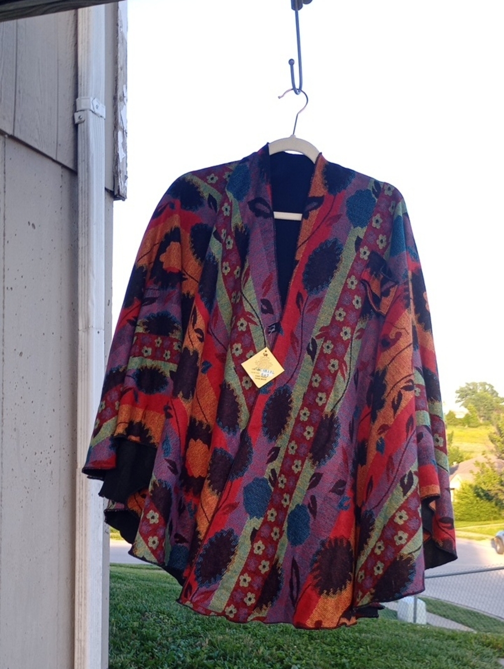100 Percent Cashmere Resersable Belt shawl*